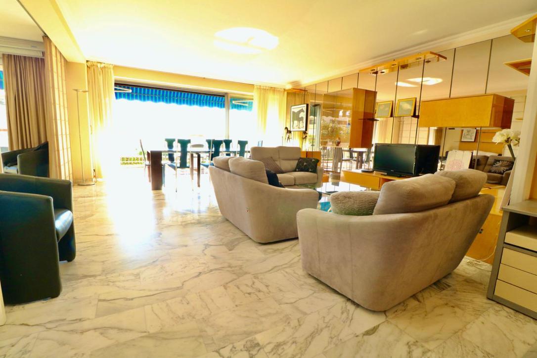 2, 3 And 4 Bedroom Sea View Forville Apartments 5 Mins From The Palais Cannes Exterior photo