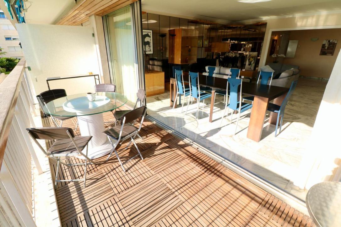 2, 3 And 4 Bedroom Sea View Forville Apartments 5 Mins From The Palais Cannes Exterior photo